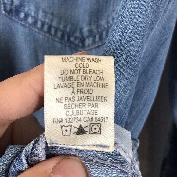 Anthropologie Cloth & Stone Women's Split Back Chambray Top Size XS Button Up - Picture 8 of 8